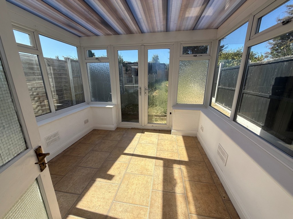 Lot: 209 - HOUSE FOR IMPROVEMENT - Conservatory/lean-to